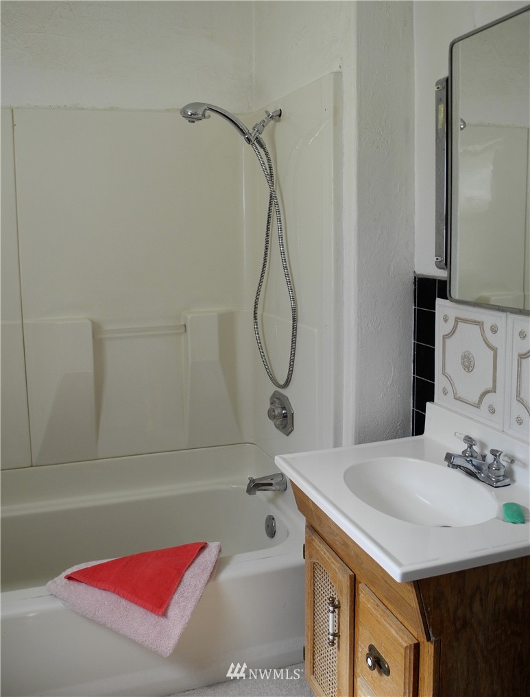 5922 Dogwood Road Southeast Port Orchard, WA 98367 - Photo 13 of 24 Gallery Image 13