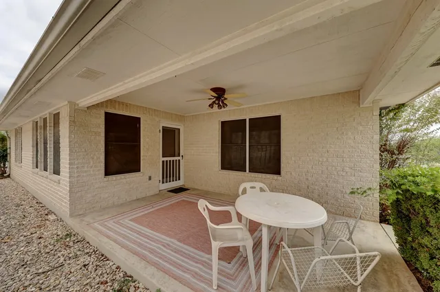$2,200 | 212 Oak Hill Drive, Kerrville, TX 78028