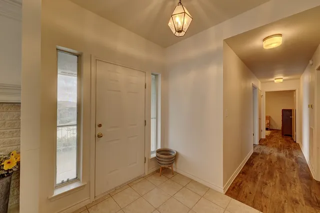 $2,200 | 212 Oak Hill Drive, Kerrville, TX 78028