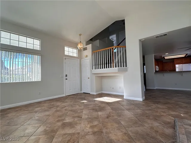 $2,100 | 2053 Smoketree Village Circle, Henderson, NV 89012