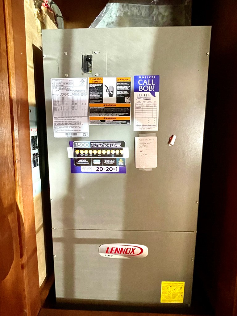 243 Blackman Road Dothan, AL 36301 - Photo 28 of 43 Lennox HVAC 2010