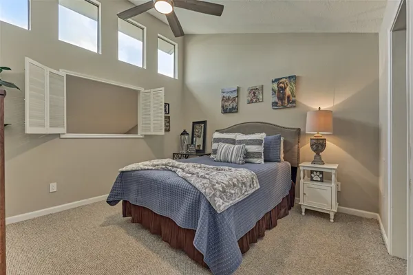 $391,500 | 5 April Point Drive South, Montgomery, TX 77356