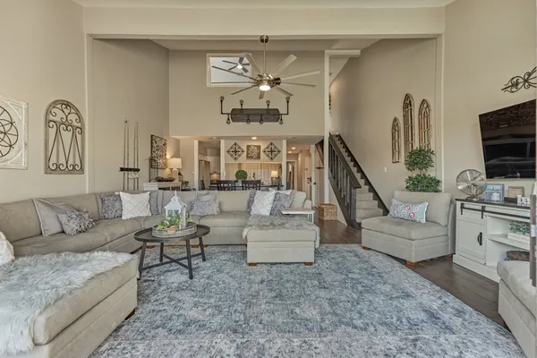 $391,500 | 5 April Point Drive South, Montgomery, TX 77356