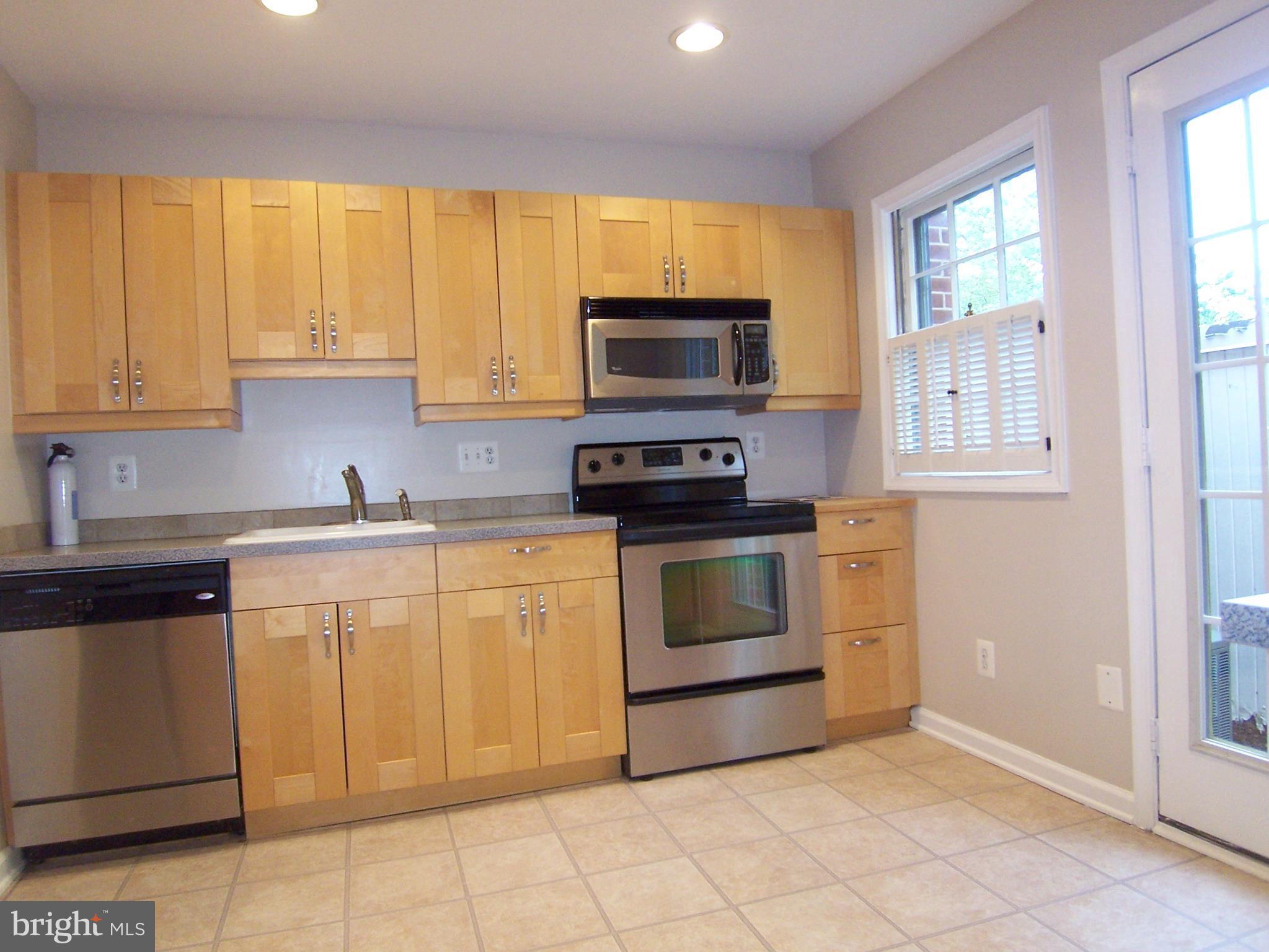 8355 Forrester Boulevard Springfield, VA 22152 - Photo 2 of 4 Kitchen w/Stainless appliances