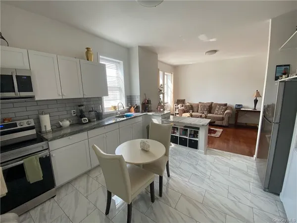 $1,600 | 117 North Street, Unit 3, Middletown, NY 10940