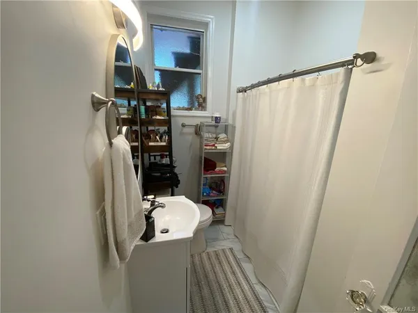 $1,600 | 117 North Street, Unit 3, Middletown, NY 10940