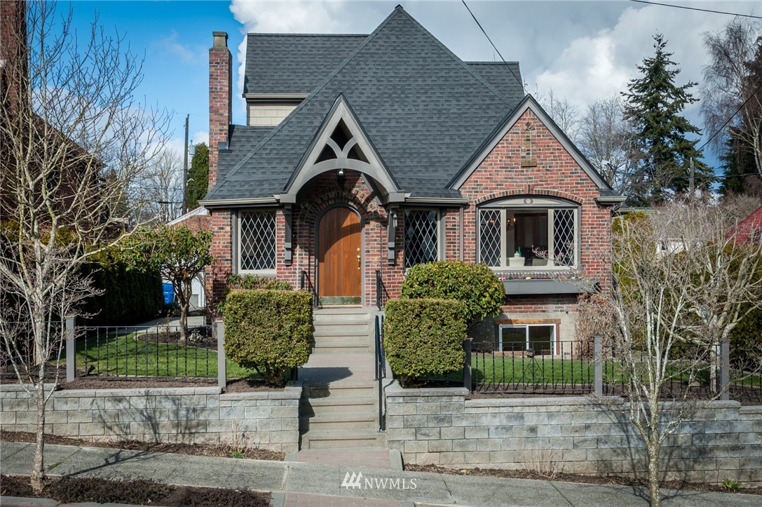 346 North 79th Street Seattle, WA 98103 - Photo 1 of 25 Gallery Image 1