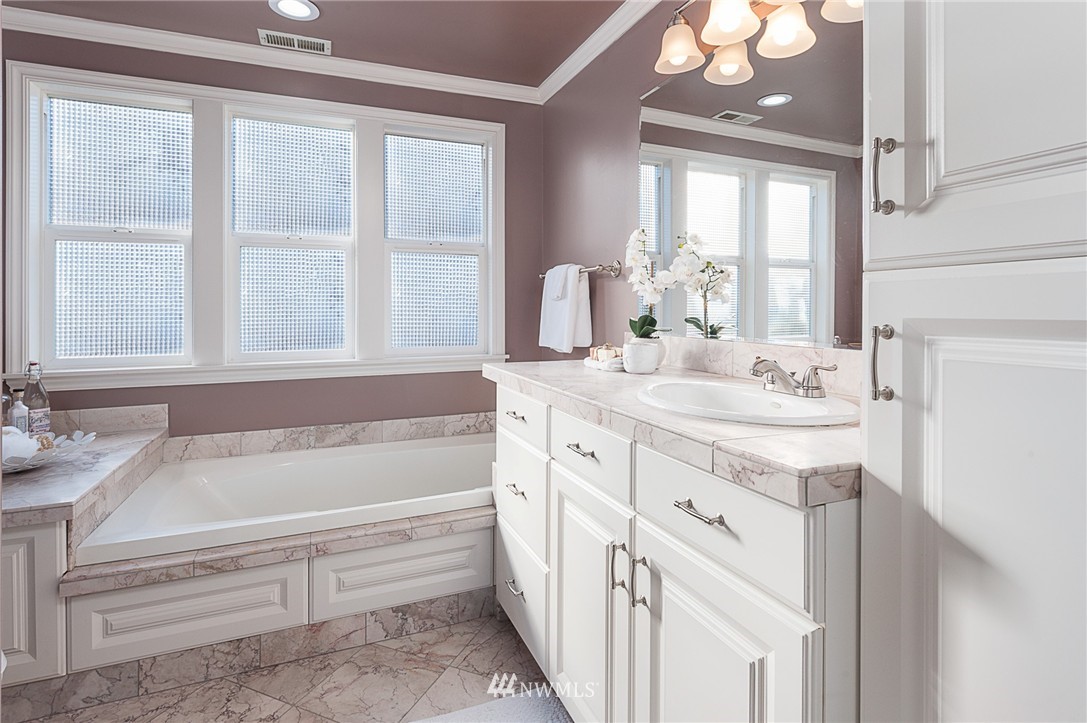 346 North 79th Street Seattle, WA 98103 - Photo 15 of 25 Gallery Image 15