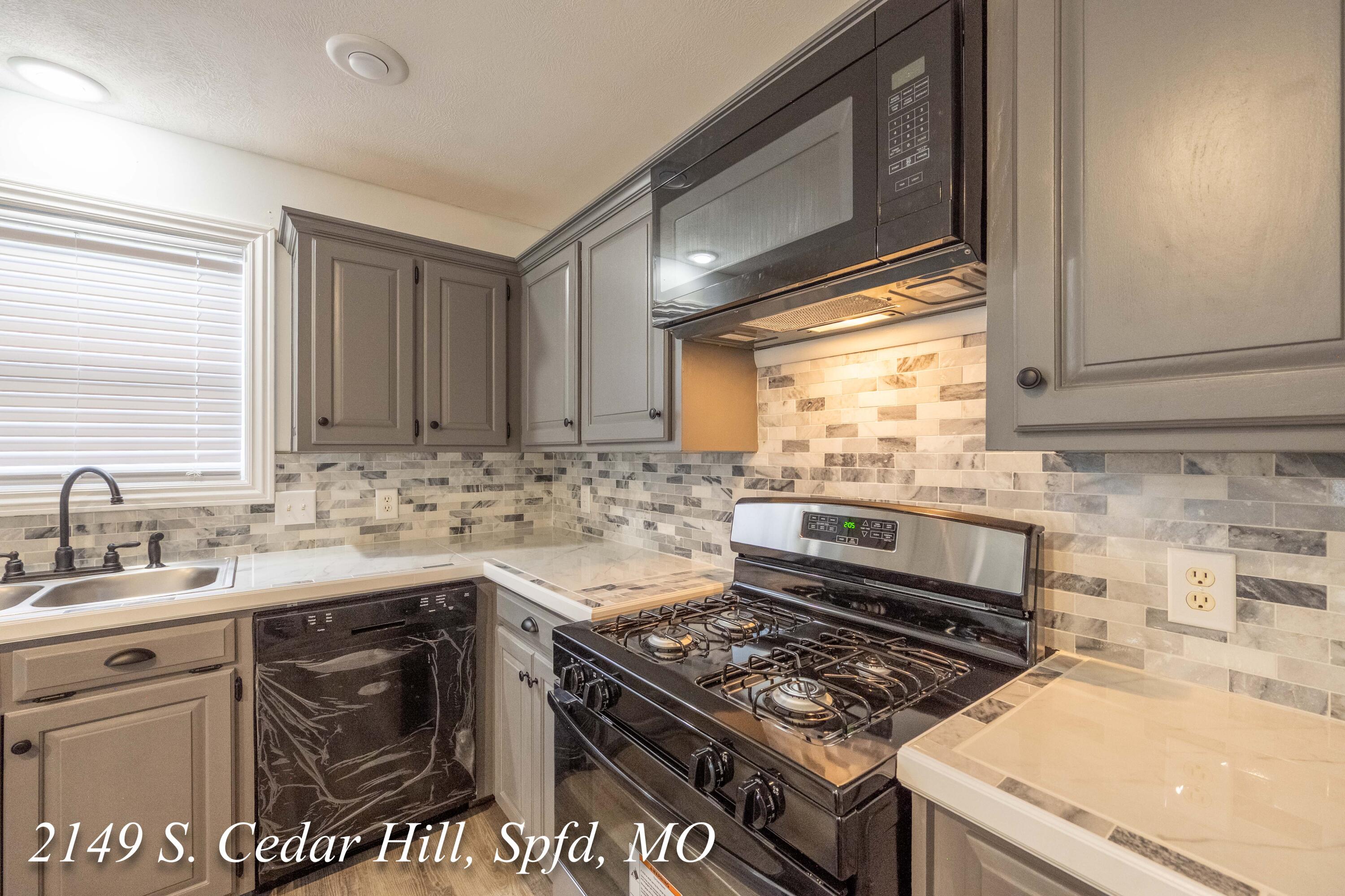 2149 South Cedar Hill Springfield, MO 65809 - Photo 33 of 95 2149 S. Cedar Hill, Spfd, MO-24