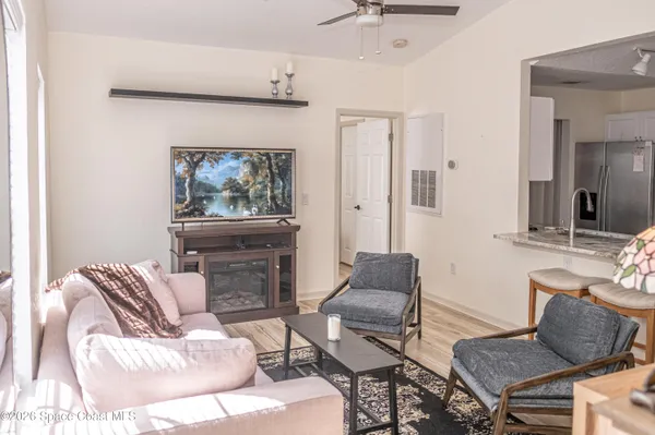 $1,800 | 839 Grand Regency Pointe, Unit 207, Altamonte Springs, FL 32714