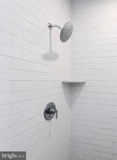 $520,000 | 100 St Ives Place, Unit 301, Oxon Hill, MD 20745