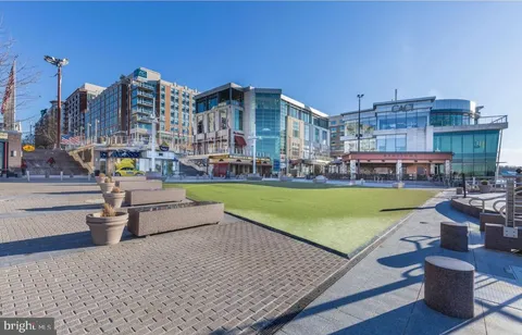 $520,000 | 100 St Ives Place, Unit 301, Oxon Hill, MD 20745