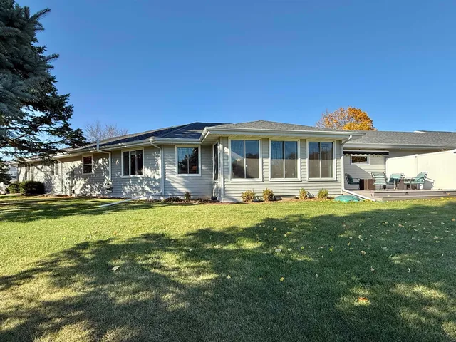 $295,000 | 3914 East Milwaukee Street, Janesville, WI 53546