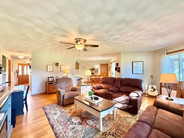 $295,000 | 3914 East Milwaukee Street, Janesville, WI 53546