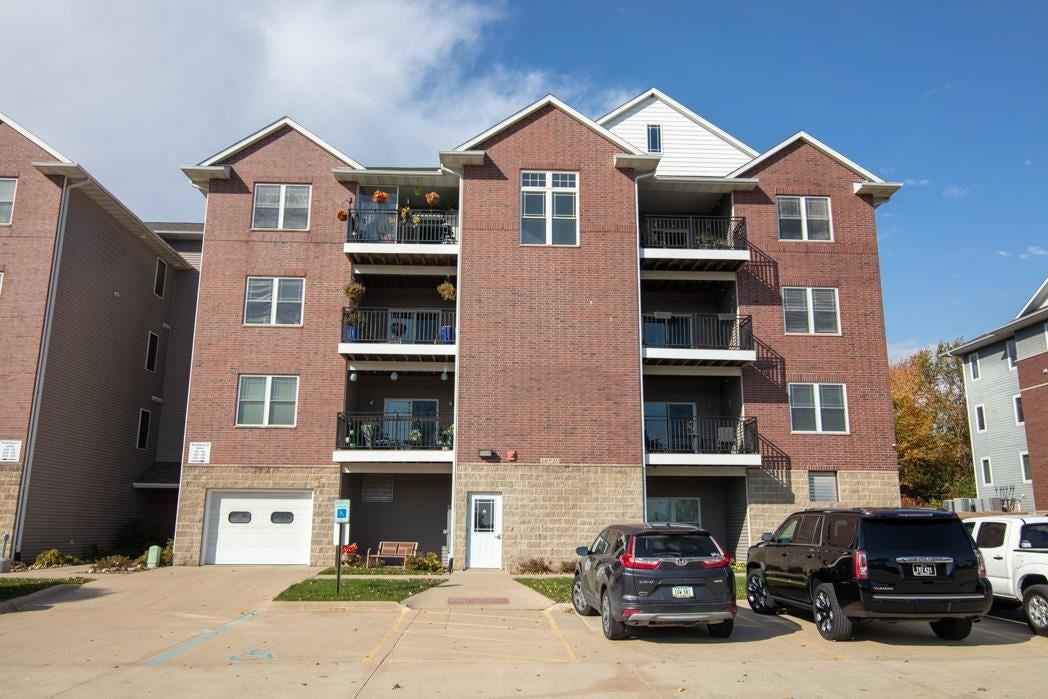 1092 Walnut Avenue, Unit 214D Riverside, IA 52327 - Photo 26 of 27 Gallery Image 26