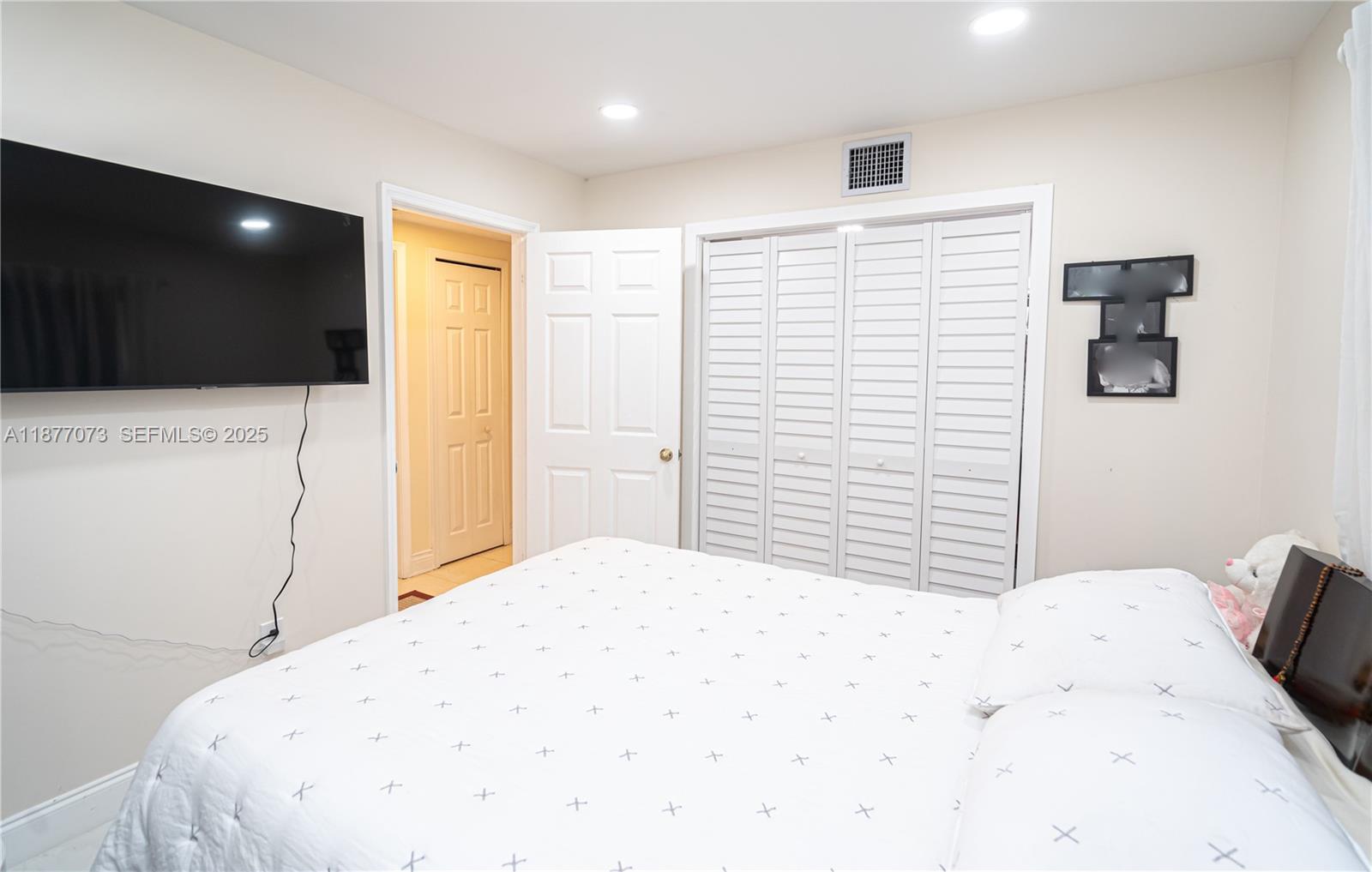 15905 Southwest 83rd Terrace Miami, FL 33193 - Photo 36 of 79