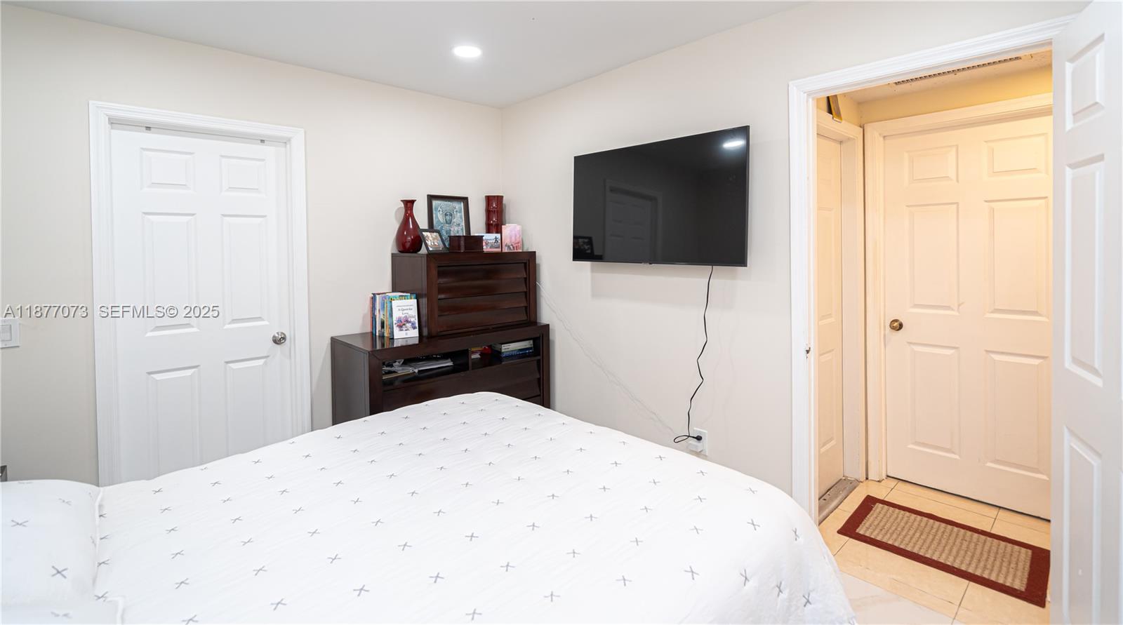 15905 Southwest 83rd Terrace Miami, FL 33193 - Photo 38 of 79