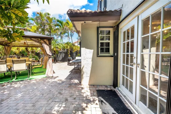 $750,000 | 15905 Southwest 83rd Terrace, Miami, FL 33193