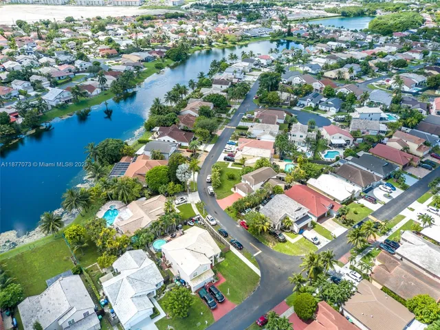 $750,000 | 15905 Southwest 83rd Terrace, Miami, FL 33193