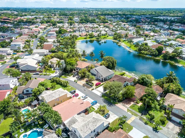 $750,000 | 15905 Southwest 83rd Terrace, Miami, FL 33193