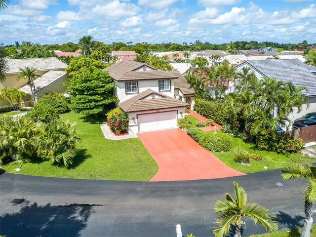 $750,000 | 15905 Southwest 83rd Terrace, Miami, FL 33193