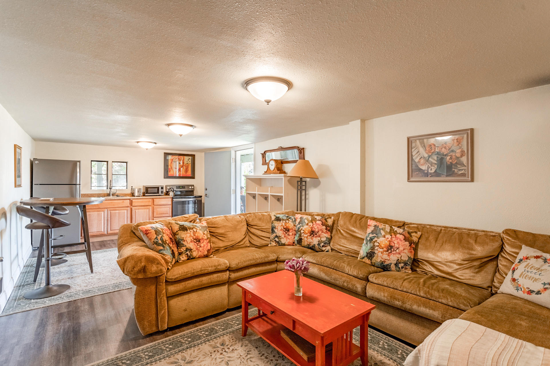 3150 Pinot Path Redding, CA 96001 - Photo 27 of 40 73 Downstairs Suite Living