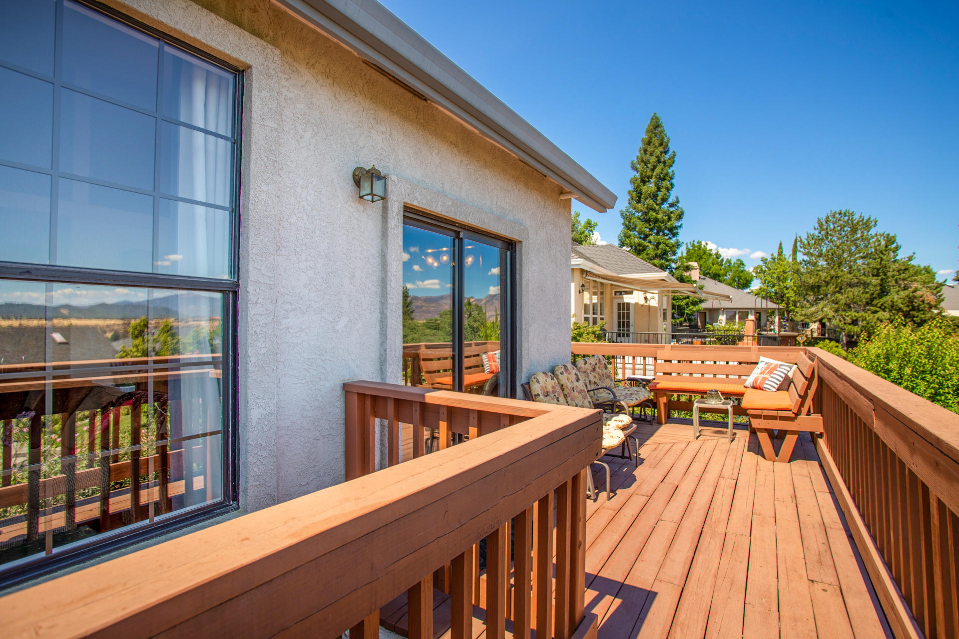 3150 Pinot Path Redding, CA 96001 - Photo 29 of 40 81 Deck