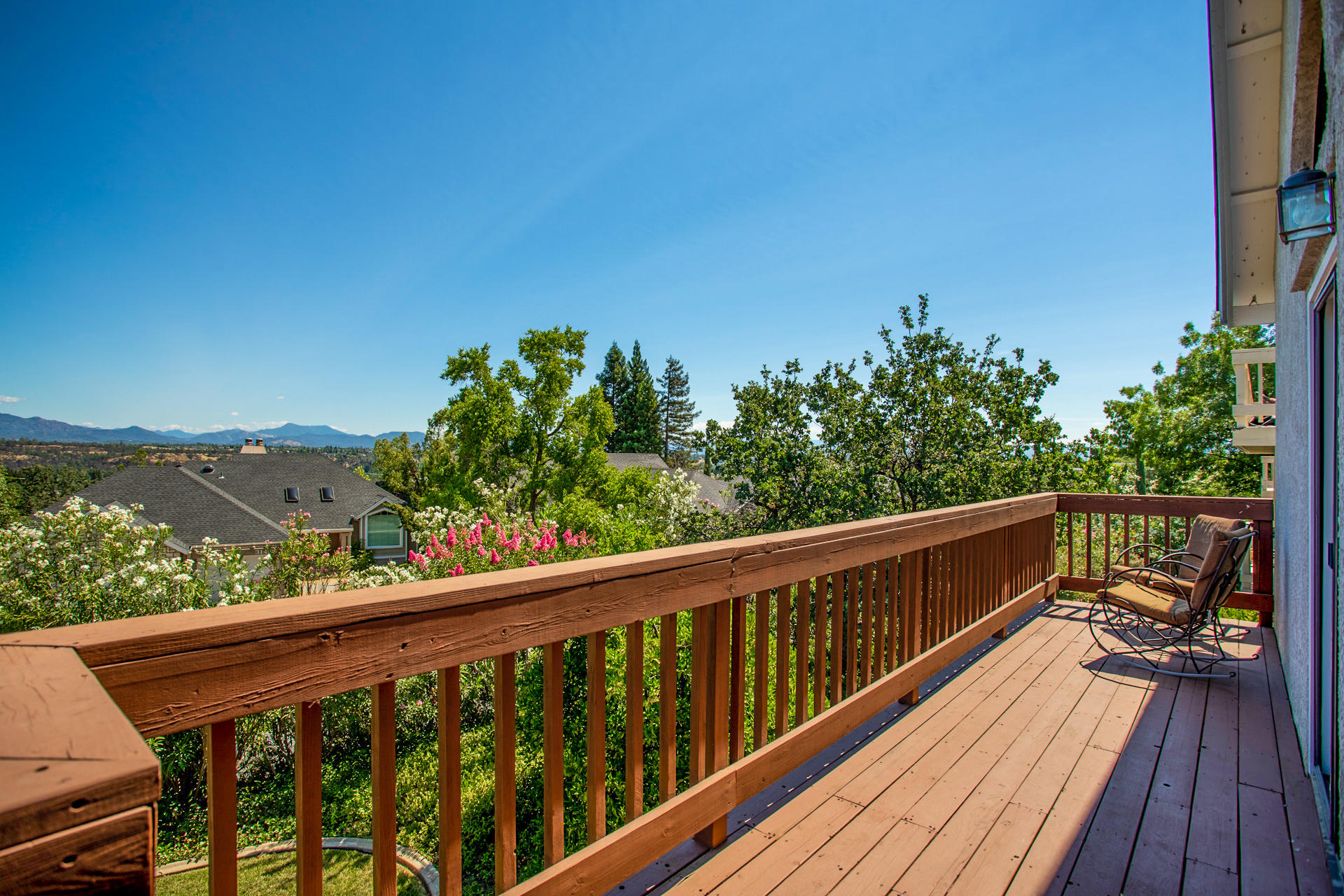 3150 Pinot Path Redding, CA 96001 - Photo 3 of 40 80 Deck