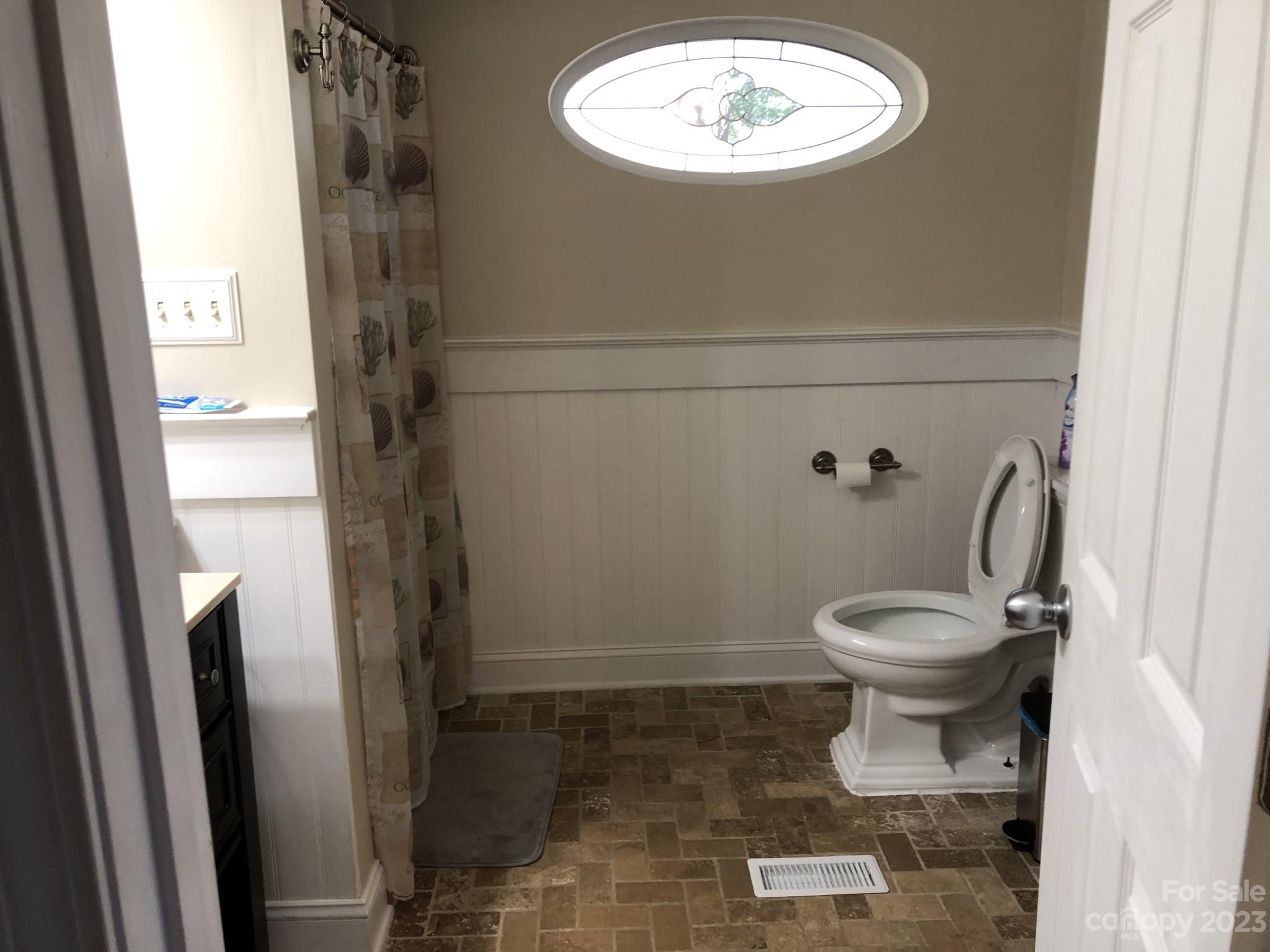 3612 Falling Creek Road Hickory, NC 28601 - Photo 8 of 13 Gallery Image 8