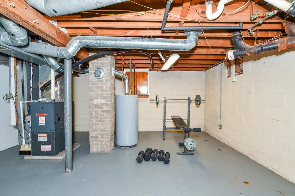 9203 Portage Road Portage, MI 49002 - Photo 20 of 30 RN5_1106