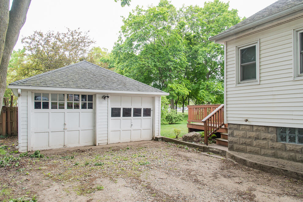 9203 Portage Road Portage, MI 49002 - Photo 26 of 30 DSC_3092