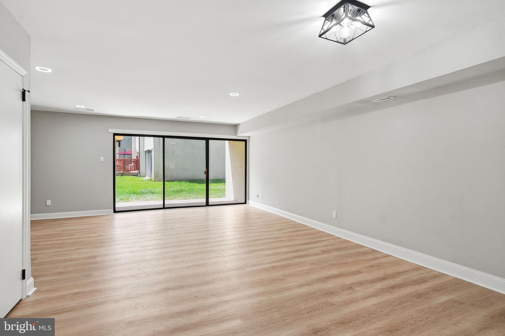 50 Centennial Road Telford, PA 18969 - Photo 4 of 21 Dining room flows seamlessly into living room
