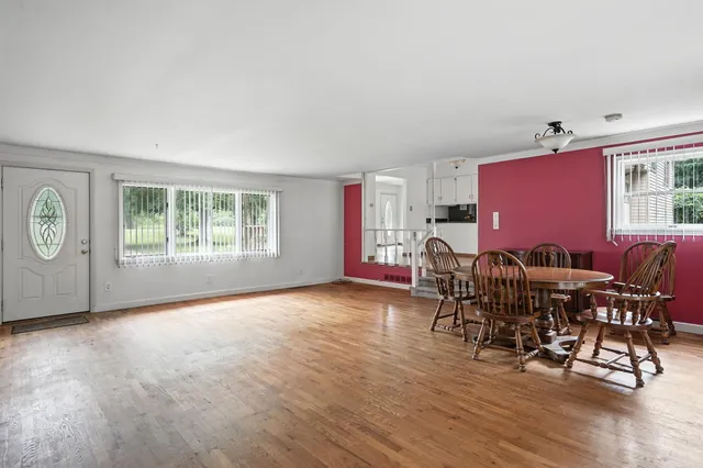 $300,000 | 9222 North McKinley Road, Montrose, MI 48457