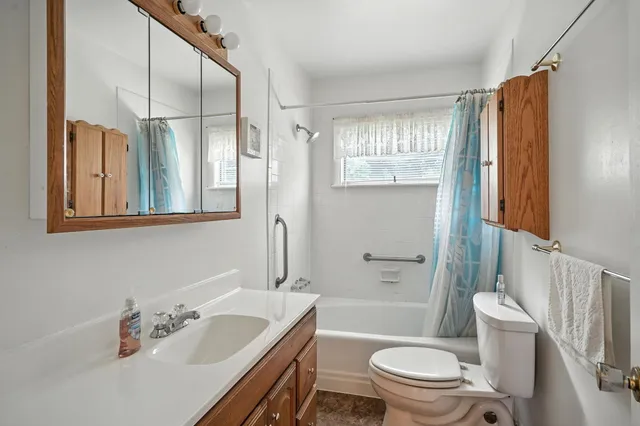 $300,000 | 9222 North McKinley Road, Montrose, MI 48457