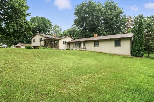 $300,000 | 9222 North McKinley Road, Montrose, MI 48457