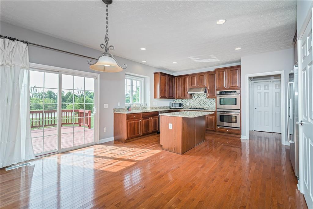 3957 Long Ridge Boulevard Carmel, IN 46074 - Photo 11 of 40 Gallery Image 11