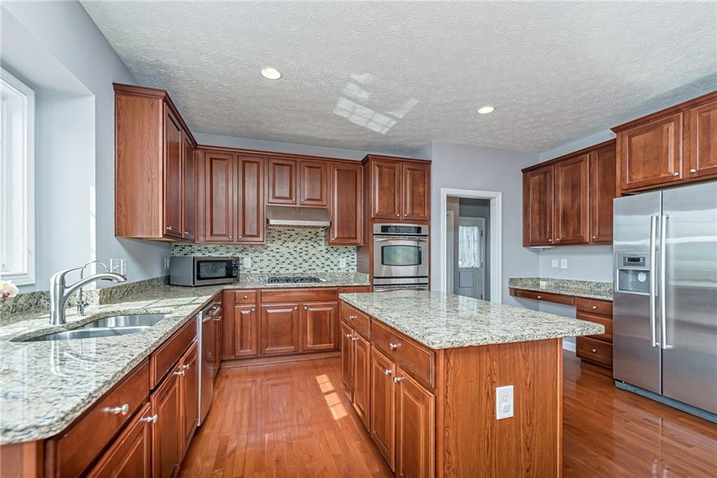 3957 Long Ridge Boulevard Carmel, IN 46074 - Photo 13 of 40 Gallery Image 13