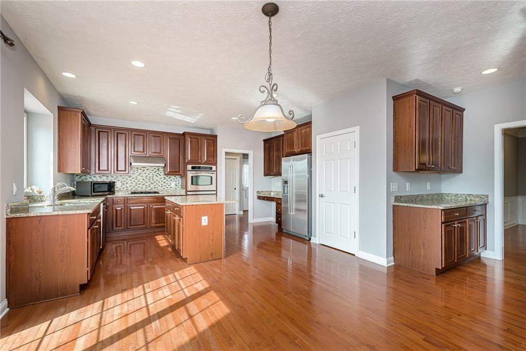 3957 Long Ridge Boulevard Carmel, IN 46074 - Photo 10 of 40 Gallery Image 10