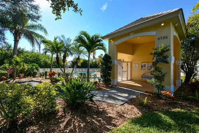 $499,000 | 6721 Oak Manor Drive, Lakewood Ranch, FL 34202