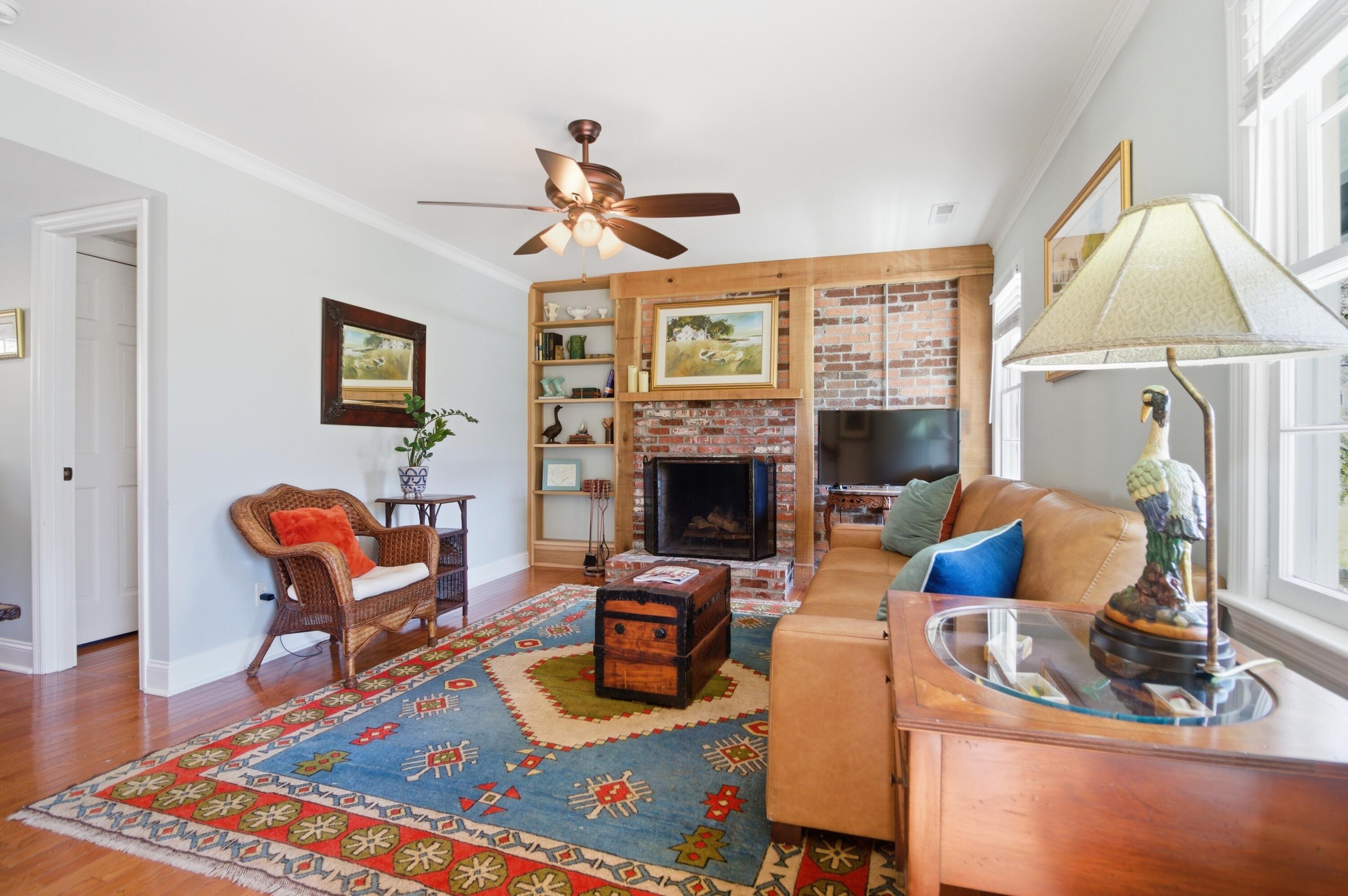 1530 Village Square, Unit 1 Mount Pleasant, SC 29464 - Photo 6 of 33 Living Room