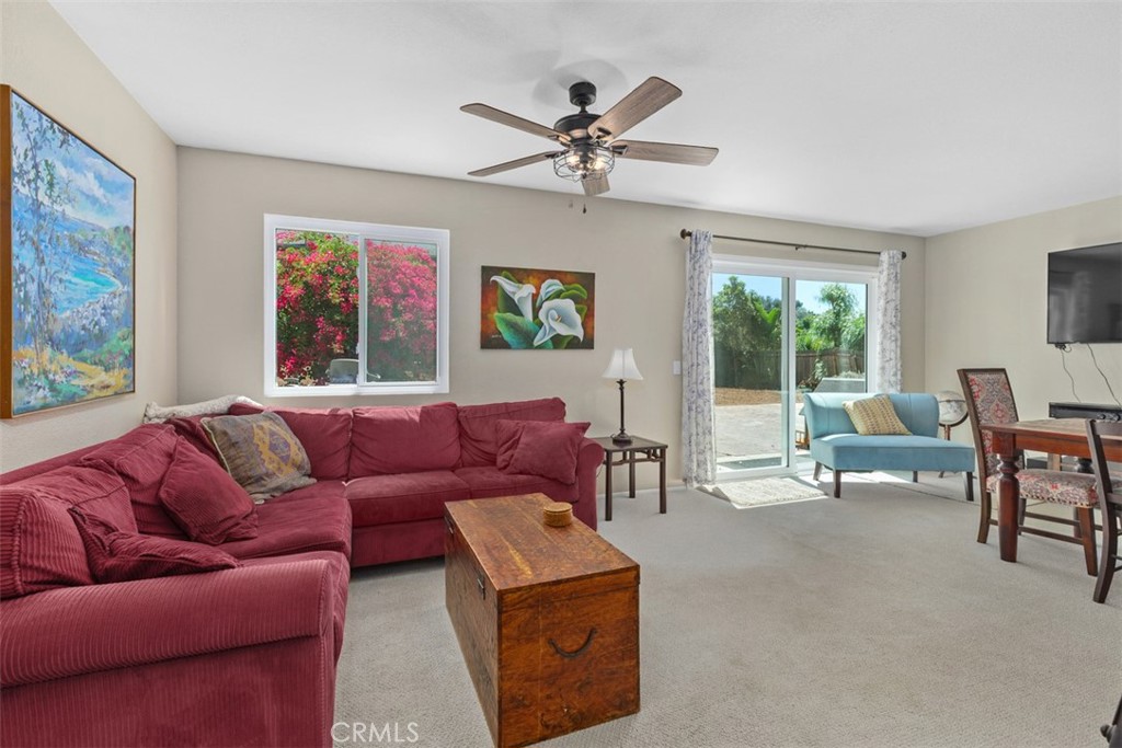 985 North Main Avenue Fallbrook, CA 92028 - Photo 11 of 30