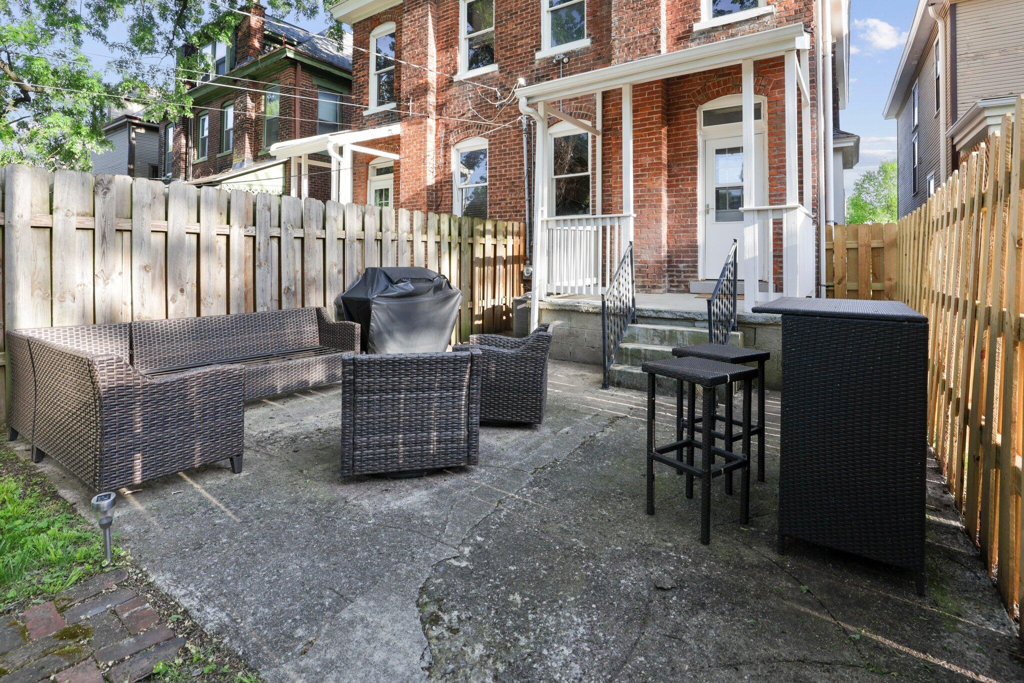 1518 Bryden Road Columbus, OH 43205 - Photo 15 of 41 Private Back Patio Area