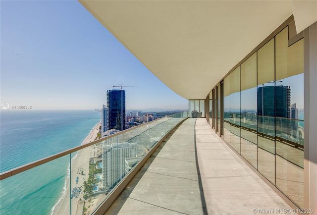 $5,400,000 | 18975 Collins Avenue, Unit 4400, Sunny Isles Beach, FL 33160