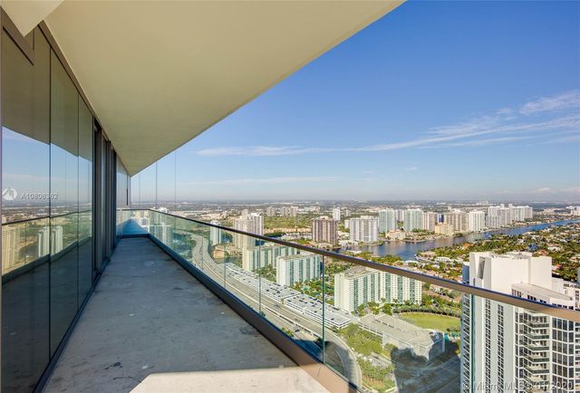 $5,400,000 | 18975 Collins Avenue, Unit 4400, Sunny Isles Beach, FL 33160