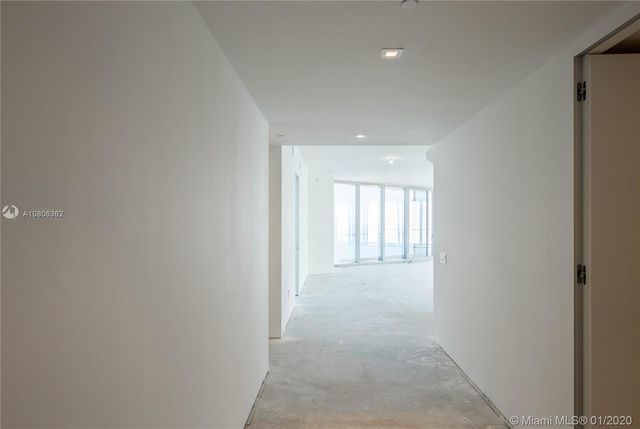 $5,400,000 | 18975 Collins Avenue, Unit 4400, Sunny Isles Beach, FL 33160