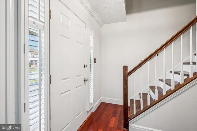 $869,900 | 2619 New Banner Lane, Herndon, VA 20171