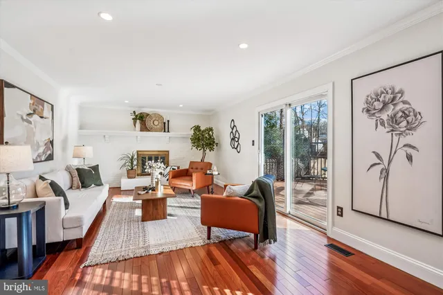 $869,900 | 2619 New Banner Lane, Herndon, VA 20171