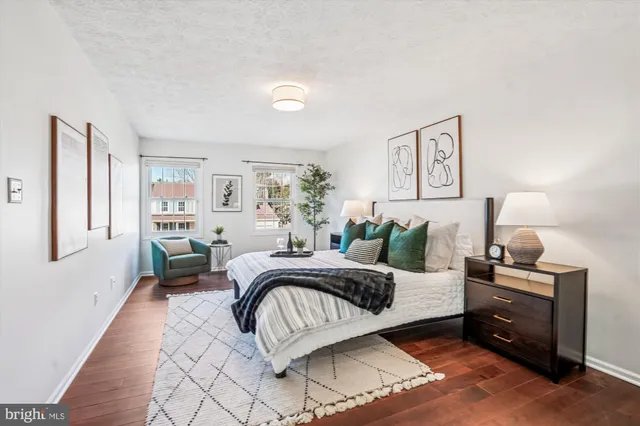 $869,900 | 2619 New Banner Lane, Herndon, VA 20171