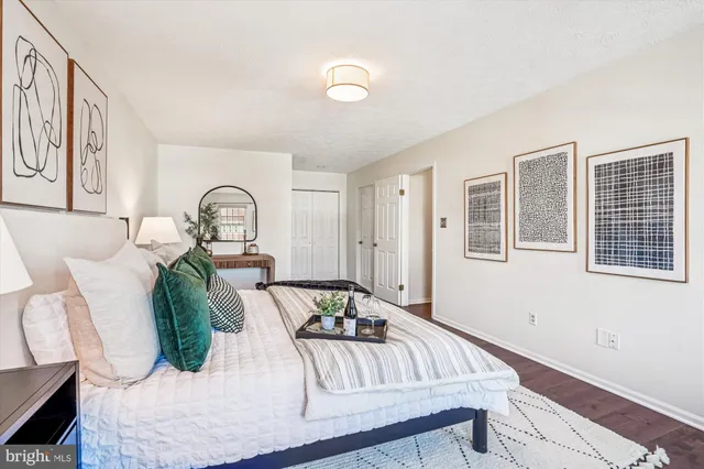 $869,900 | 2619 New Banner Lane, Herndon, VA 20171