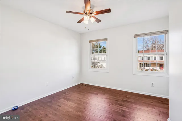 $869,900 | 2619 New Banner Lane, Herndon, VA 20171